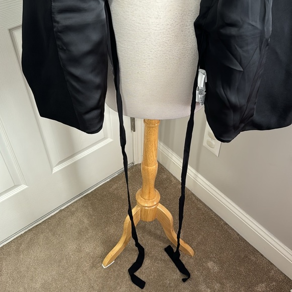 Zara Studio long sleeve black open blazer, size M - Picture 9 of 12